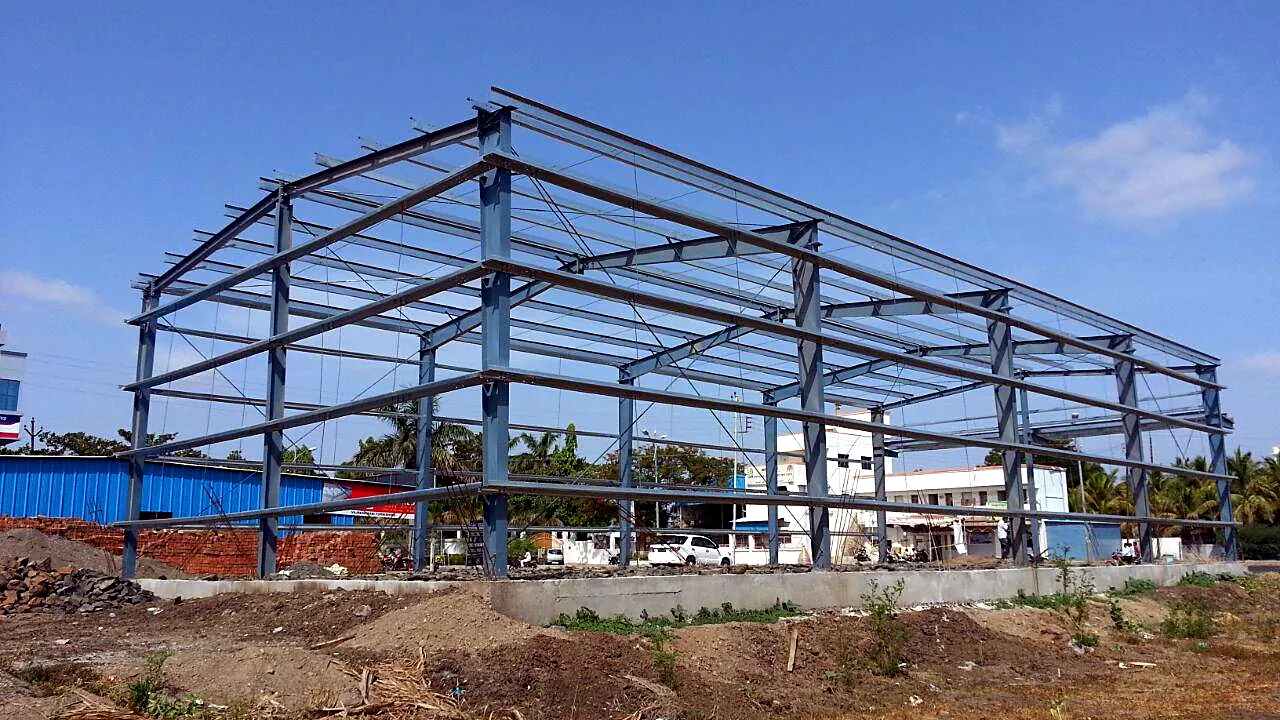 PEB steel structure erection